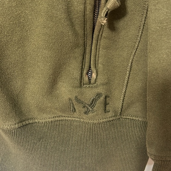 American Eagle Sweatshirt w/ Removable Lining Size Medium - Picture 2 of 6